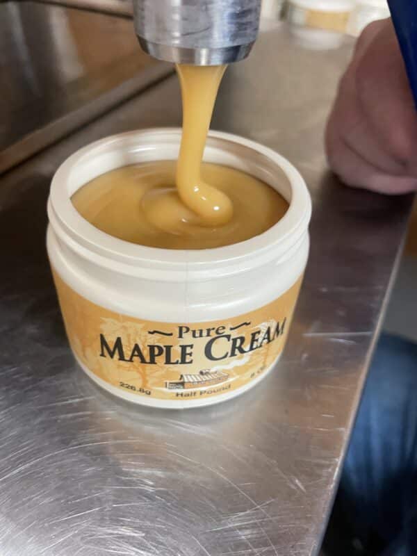 hillegas sugar camp maple cream pound